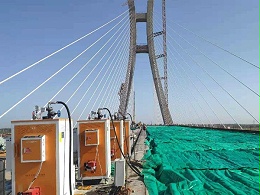 继武汉军山大桥后，新疆塔里木河特大桥也采用蒸汽养护桥面，订购8台燃油蒸汽发生器投入使用